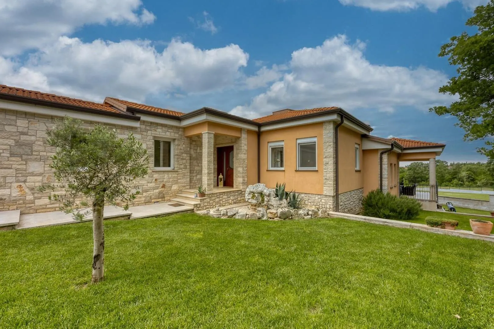 Villa Ravina Radmani